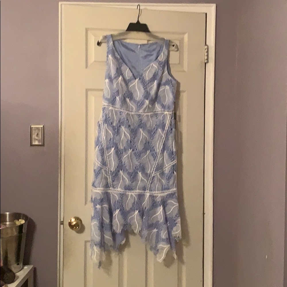 Dress - Picture 2 of 2